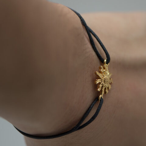 Pulsera eguzkilorechapado en oro