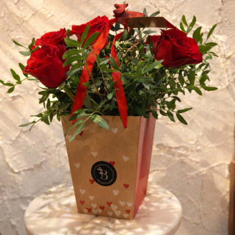 La cajacorazón con rosas