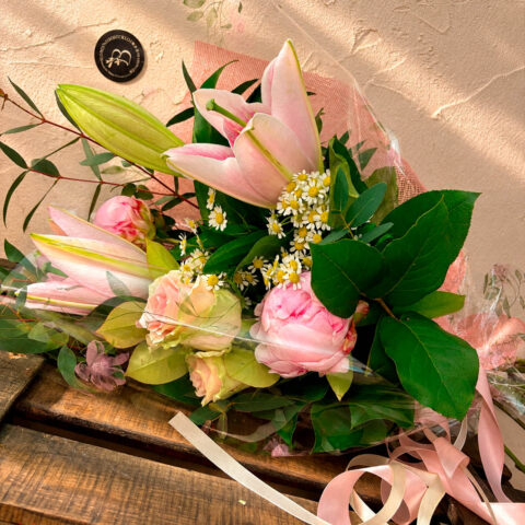 Liliums y rosas