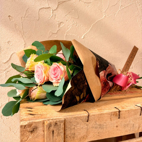 Rosas en papel premium
